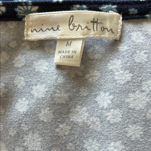 Nine Britton Navy Floral Dress - Picture 4 of 5